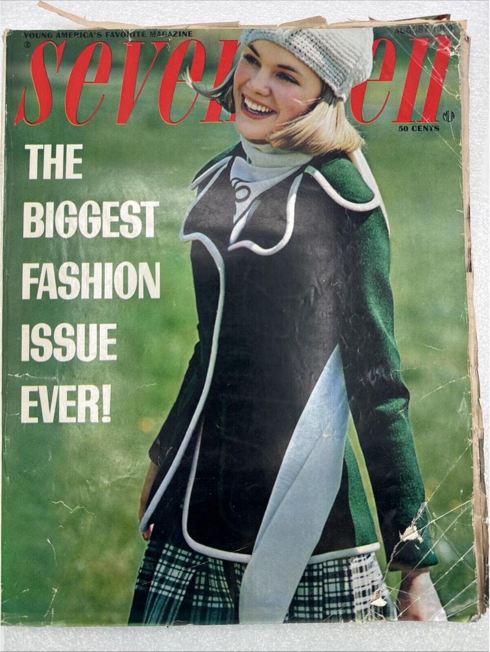 Vintage Seventeen Magazine August 1969 Model Gay Hubert *Missing Loose Pages*